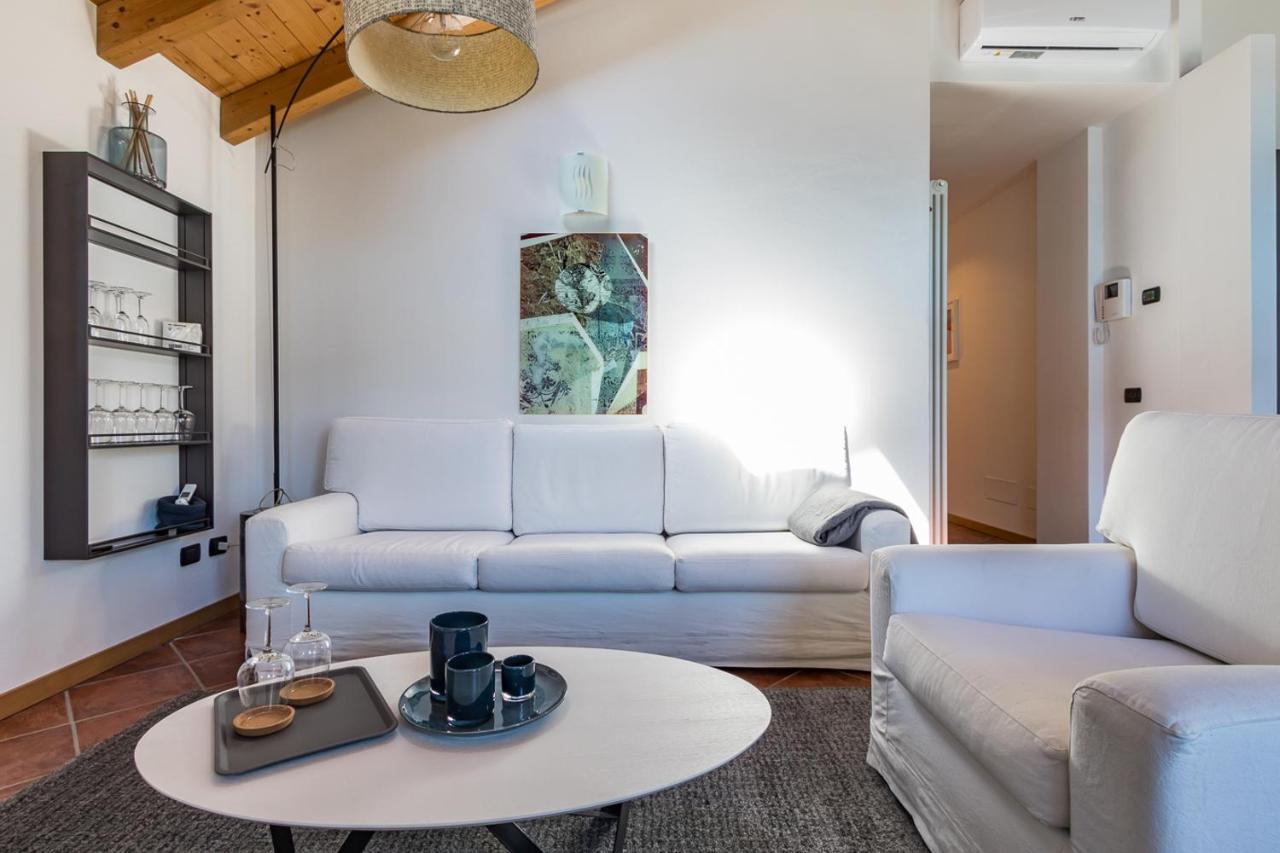 Apartment Tamara Suite - 메나지오 외부 사진